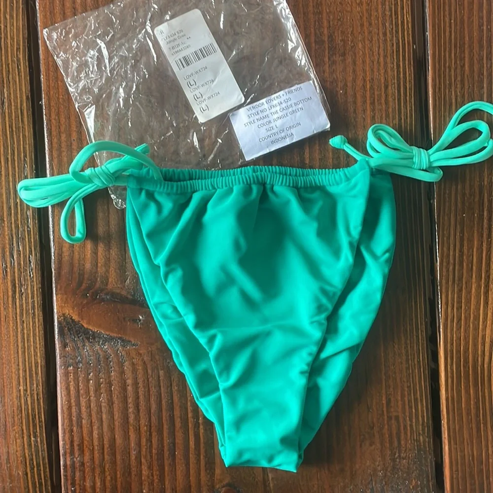 LOVERS + FRIENDS 🐆🌴 JUNGLE GREEN CASSIE BOTTOMS NWT - Picture 13 of 16